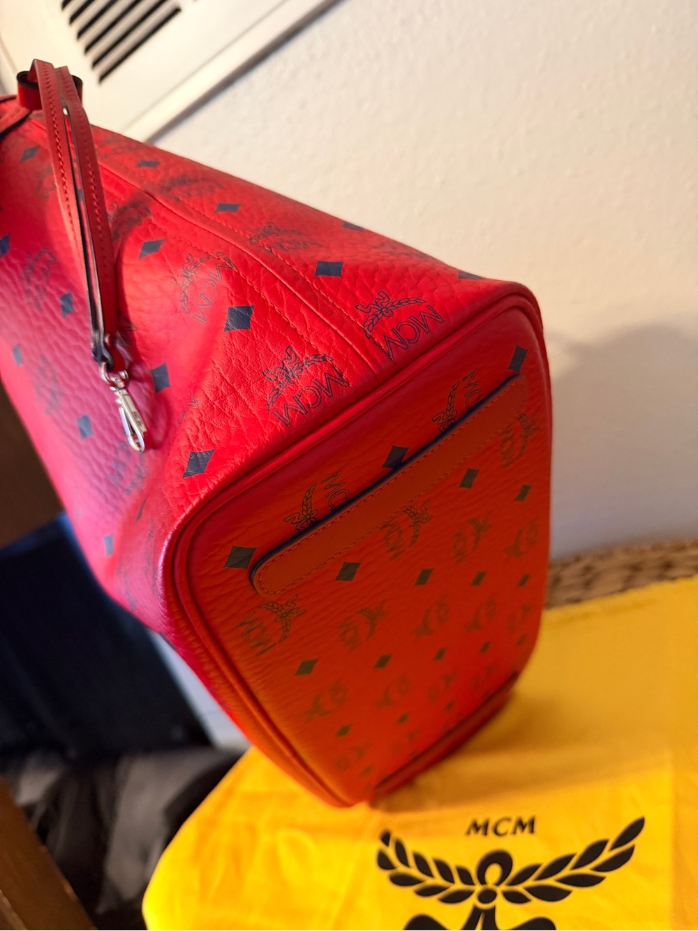MCM Medium Liz Reversible Tote - Picture 3 of 11